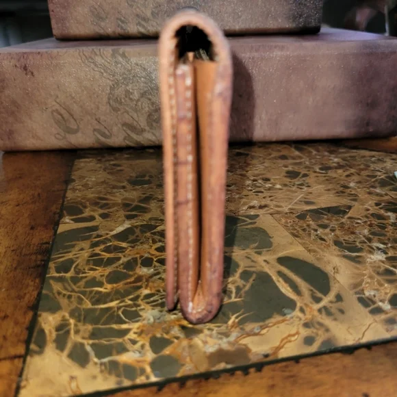 Celine wallet with triophe print - Picture 9 of 9